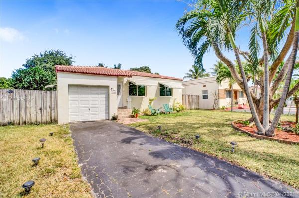 Hollywood Lawns, 1009 N 17th Ct, Hollywood, Florida 33020, image 2