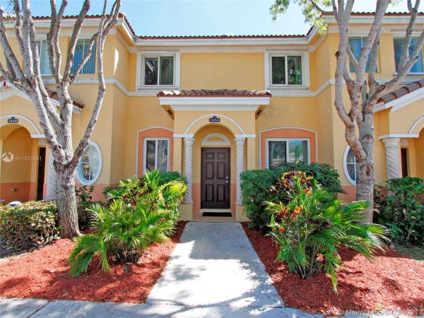 Shoma Townhomes At Keys Cove, 1454 SE 24th Ct #355, Homestead, Florida 33035, image 2