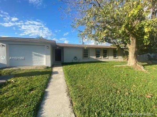 Gueval, 12575 SW 189th St, South Miami Heights, Florida 33177, image 1