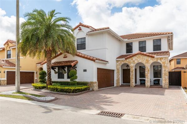 Fontainebleau West North, 9848 NW 10th Ter, Fountainebleau, Florida 33172, image 2