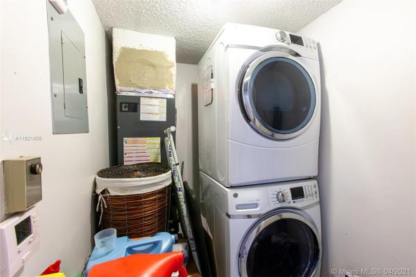 Lago Del Rey, 7010 NW 173rd Dr #1907, Hialeah, Florida 33015, image 2