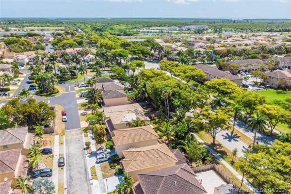 Manatee Cove, 8936 SW 215th Ln, Cutler Bay, Florida 33189, image 2