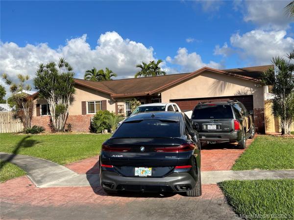 Melaleuca Isles, 128 SW 127th Ave, Plantation, Florida 33325, image 2