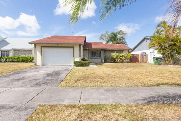 Homestead Lakes Tennessee East, 1277 S Fieldlark Ln, Homestead, Florida 33035, image 2