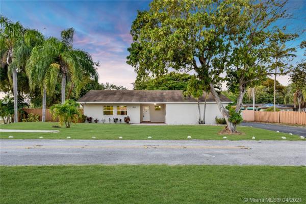 Tom-Peg Estates, 8651 SW 123rd St, Kendall, Florida 33156, image 2