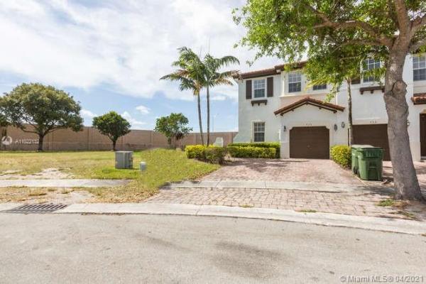 Villas At Portofino East, 936 NE 29th Ter 0, Homestead, Florida 33033, image 2