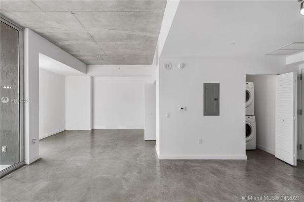 Centro, 151 SE 1st St #2005, Miami, Florida 33131, image 2
