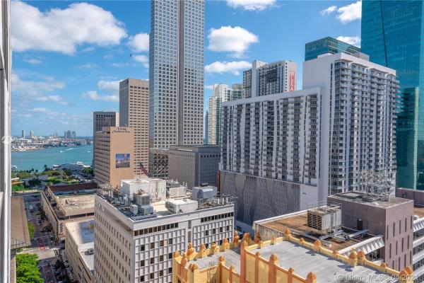 Centro, 151 SE 1st St #2109, Miami, Florida 33131, image 2