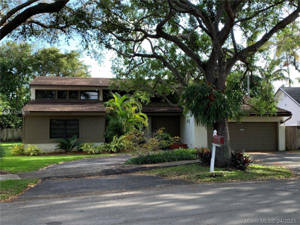 Lindgren West, 13030 SW 116th St, The Crossings, Florida 33186, image 2
