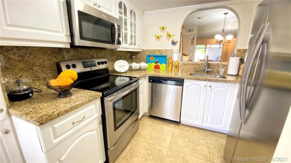 Marina Real, 1153 NW 123rd Ct #602, Tamiami, Florida 33182, image 2