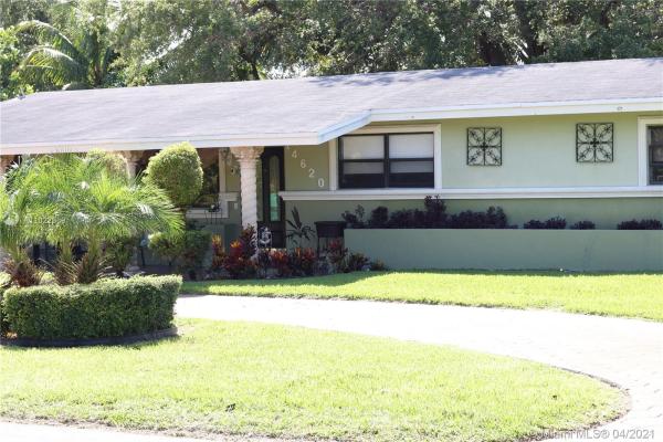 Golden Glades No HOA, 14620 N Spur Dr, Golden Glades, Florida 33161, image 1