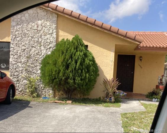 Pueblo Del Sol, 10605 SW 69th Ter, Sunset, Florida 33173, image 2