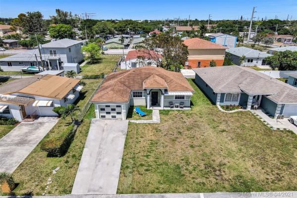 Liberia, 2213 Atlanta St, Hollywood, Florida 33020, image 2