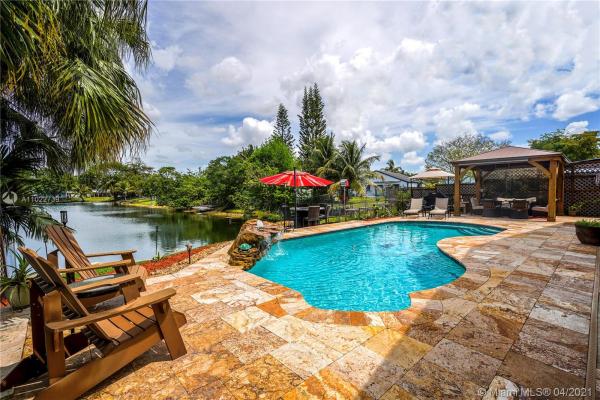 Summer Lake, 12811 SW 17th Pl, Davie, Florida 33325, image 2