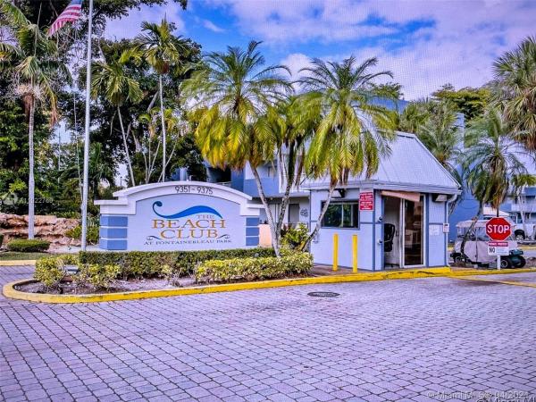 The Beach Club At Fontainebleau Park, 9375 Fontainebleau Blvd #L106, Fountainebleau, Florida 33172, image 2