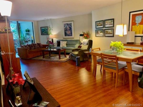 Kendall Gate, 10852 SW 88th St #209, Kendall, Florida 33176, image 2