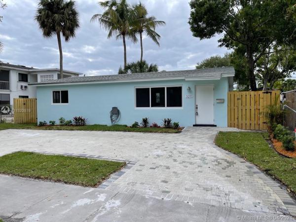 Oak Grove, 3211 SW 9th Ave, Fort Lauderdale, Florida 33315, image 2