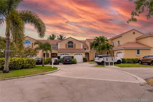 Regatta Pointe, 14837 Balgowan Rd #205-6, Miami Lakes, Florida 33016, image 2