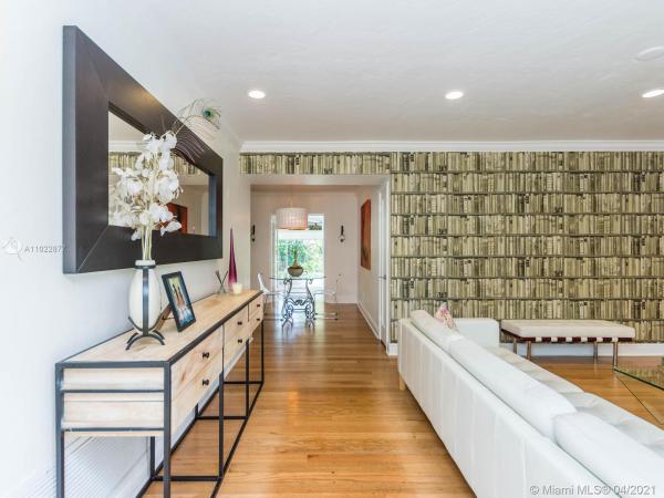 Eleda, 4111 Barbarossa Ave, Miami, Florida 33133, image 2