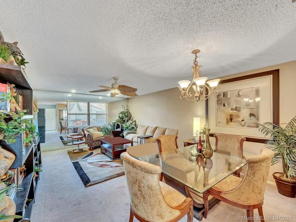 Strathmore Gate, 123 Manchineel Ct, Royal Palm Beach, Florida 33411, image 2