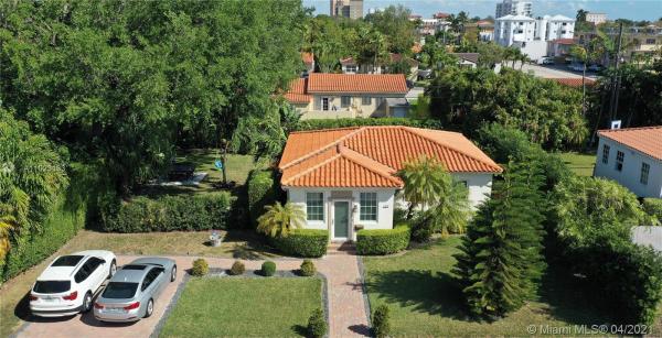 Flagler Street, 11 Veragua Ave, Coral Gables, Florida 33134, image 2