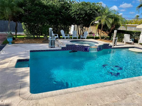 Tropical Highlands, 8445 SW 43rd Ter, Olympia Heights, Florida 33155, image 1