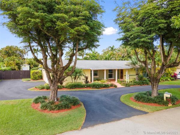 Fleeman Estates, 9801 SW 119th St, Kendall, Florida 33176, image 2