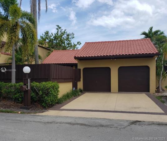 California Club Homes, 20345 NE 10th Ct, Ives Estates, Florida 33179, image 2
