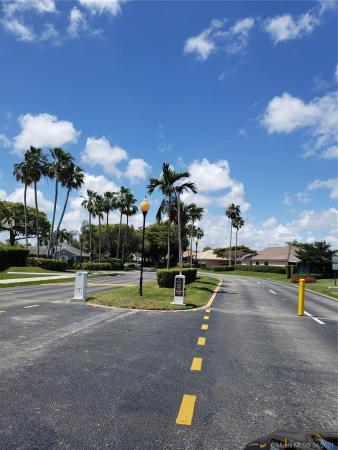 North Gate, 2665 SE 4th Pl, Homestead, Florida 33033, image 2