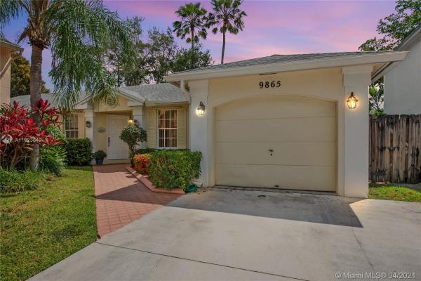 Amaretto, 9865 SW 117th Ct, Kendall, Florida 33186, image 2