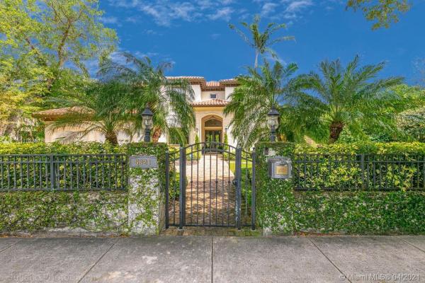 Riviera, 5321 Granada Blvd, Coral Gables, Florida 33146, image 2