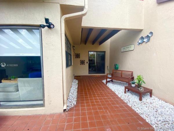 Courtyards In The Crossings, 13264 SW 114th Ter #13264, The Crossings, Florida 33186, image 2