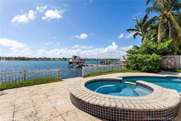Biscayne Beach, 1320 Stillwater Dr, Miami Beach, Florida 33141, image 2