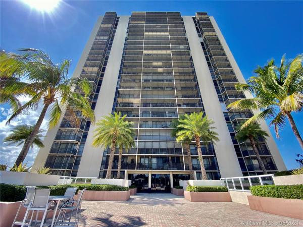 Coronado Tower 2, 20301 W Country Club Dr #722, Aventura, Florida 33180, image 2