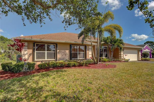 1041 SW John Maccormack Ter, Florida 34953, image 2