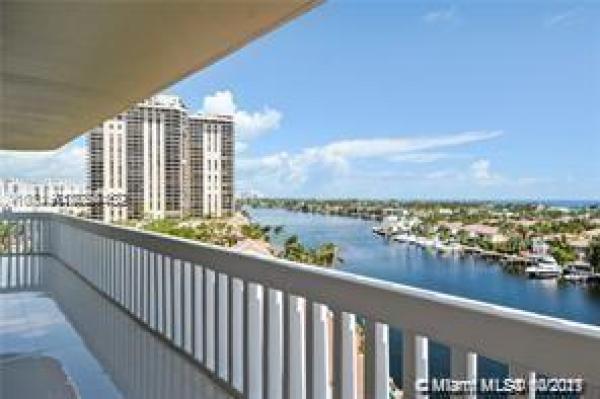 Turnberry Towers, 19355 Turnberry Way #27K, Aventura, Florida 33180, image 2