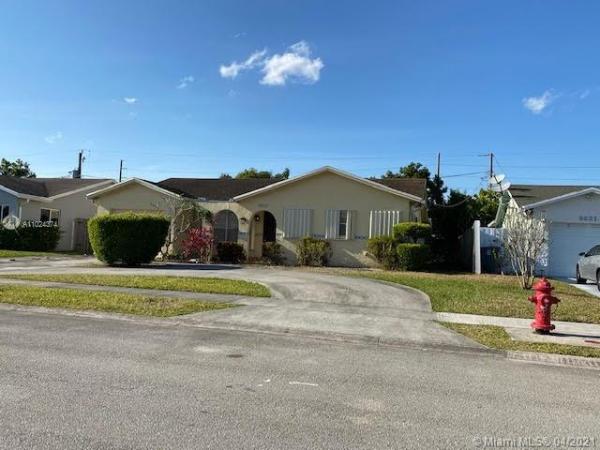 Sandalfoot Cove, 9033 SW 1st Rd, Boca Raton, Florida 33428, image 1
