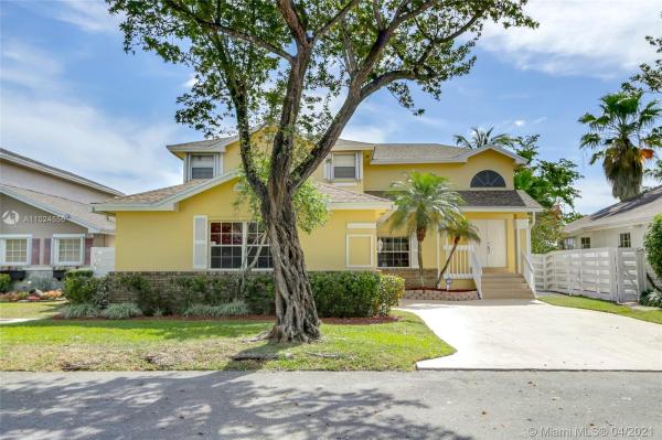 Greenwich Lakeside, 14551 SW 146th Pl, Country Walk, Florida 33186, image 2