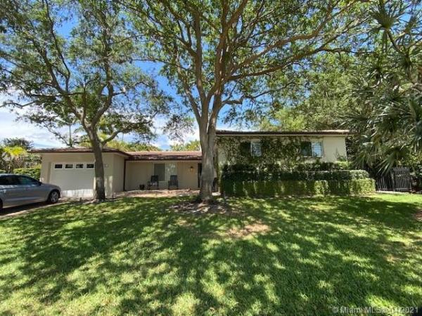 Kendale South, 9791 SW 99th St, Kendall, Florida 33176, image 2