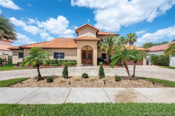 Royal Palm North, 15560 NW 83rd Pl, Miami Lakes, Florida 33016, image 2