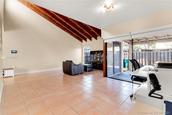 Briar Lake, 9117 SW 130th Ln, Kendall, Florida 33176, image 2