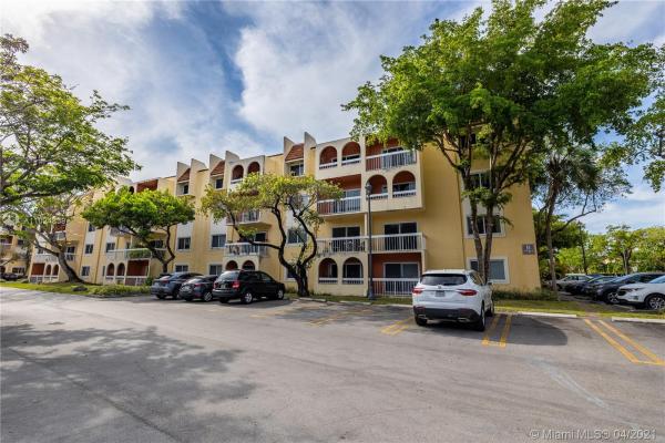 Village Of Kings Creek, 7707 Camino Real #B-210, Glenvar Heights, Florida 33143, image 2