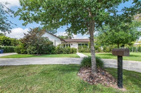 Whispering Pines Estates, 18720 SW 84th Ave, Cutler Bay, Florida 33157, image 2