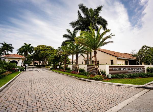 Marina Cove At Harbor Village, 21378 Marina Cove Cir #13-B, Aventura, Florida 33180, image 2