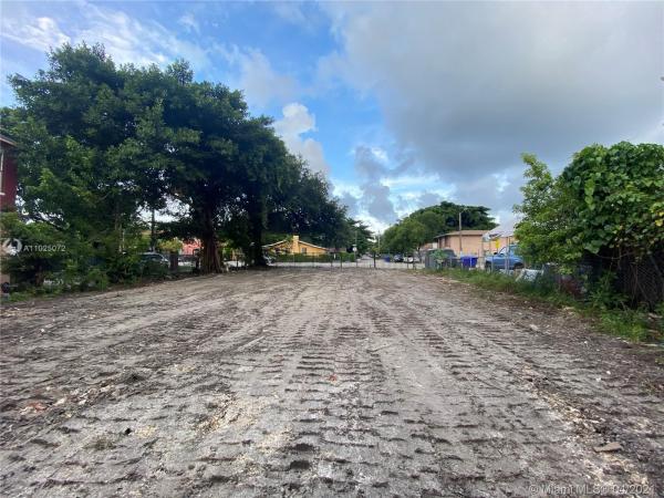 High School Park, 5936 N Miami Ave, Miami, Florida 33127, image 2