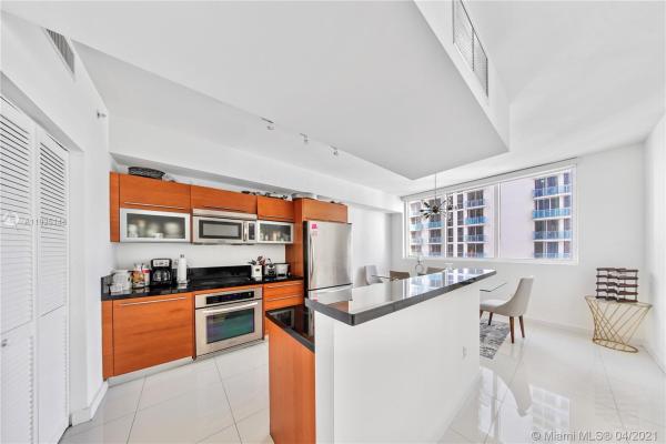 Vizcayne South, 253 NE 2nd St #2002, Miami, Florida 33132, image 2