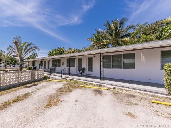 Dixie Gardens, 2308 Grant St #1-4, Hollywood, Florida 33020, image 2