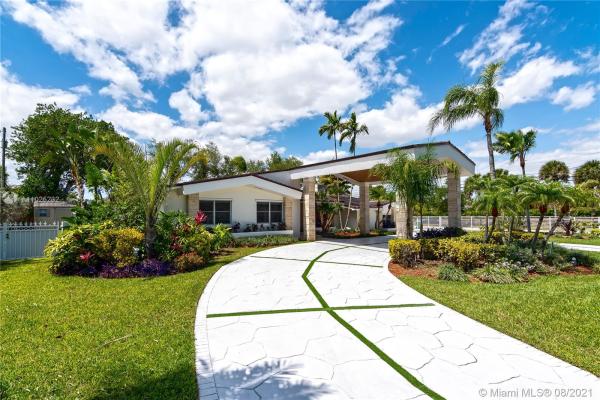 Chapman Field Heights, 12400 SW 72nd Ave, Pinecrest, Florida 33156, image 2