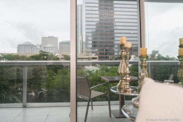 Icon Brickell Tower 2, 495 Brickell Ave #511, Miami, Florida 33131, image 2