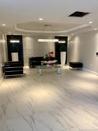 Golden Bay Club, 17050 N Bay Rd #606, Sunny Isles Beach, Florida 33160, image 2